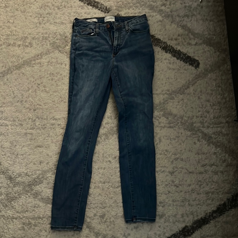 Size 4/27R universal thread high rise skinny jeans